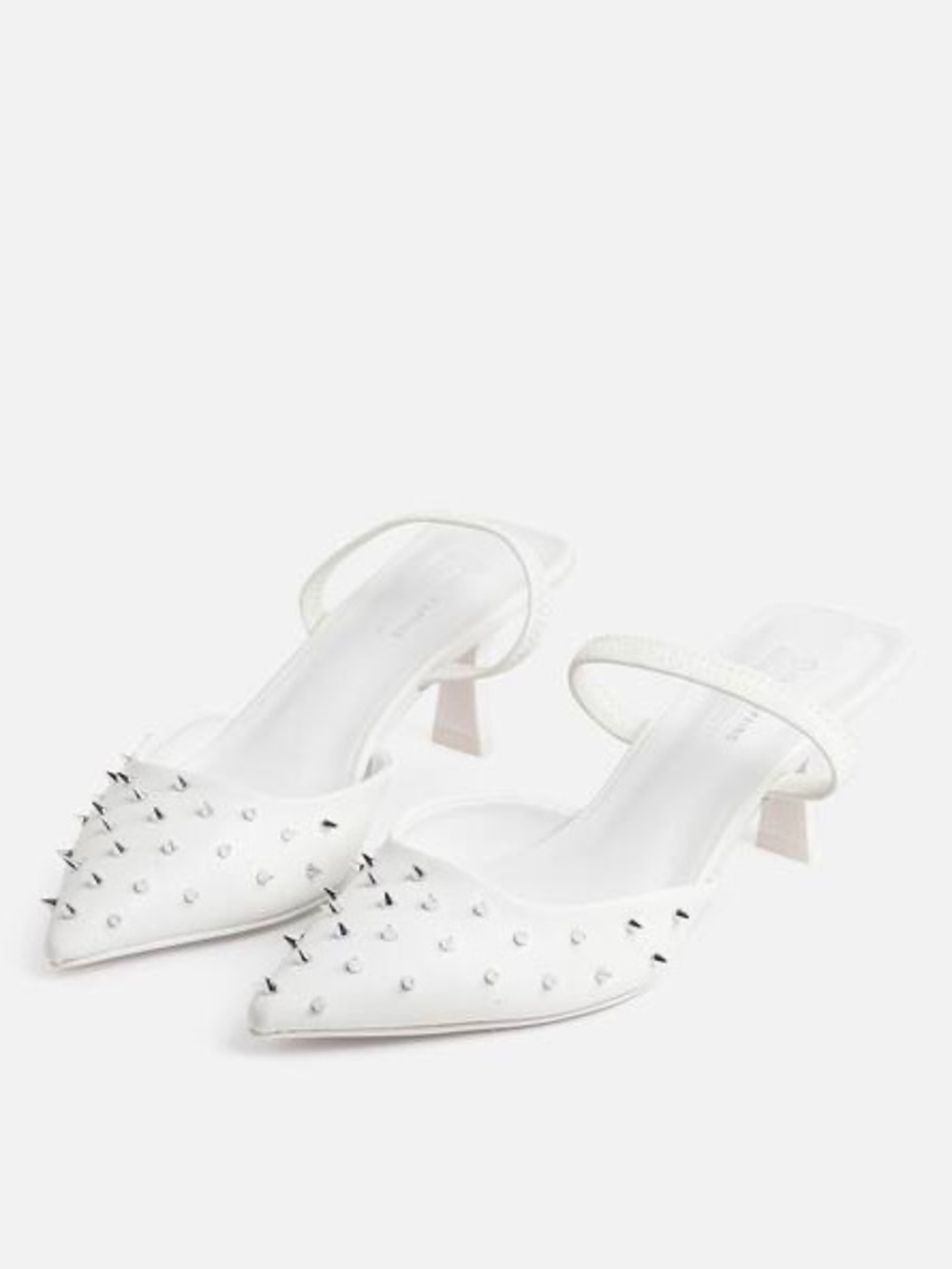 Bundle to Save 👠 SHOES - Picture 2 of 4